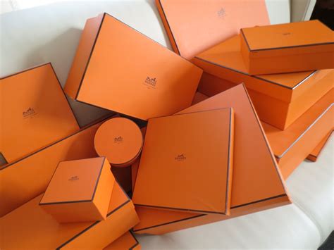 who makes hermes boxes